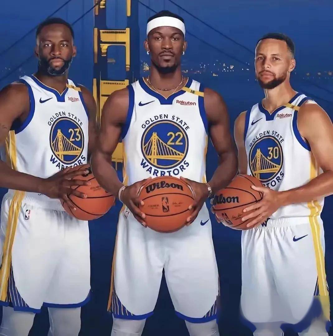 收藏级回忆：我的齐达内与 26 年绿茵时光（珍藏回忆：我与齐达内的26年绿茵之旅）