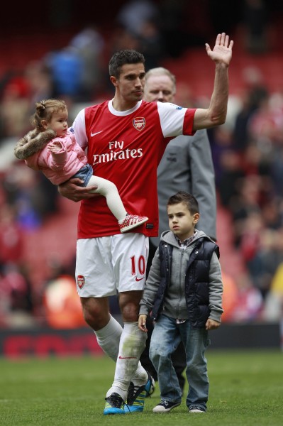 每体：皇马内部已经失衡，他们持续攻击裁判是在转移矛盾（每体：皇马内部失衡，频繁抨击裁判意在转移矛盾）