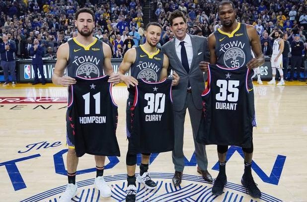 诺伊尔：平局是个不错的结果，我们拿到了1分而竞争对手没有（诺伊尔：平局可接受，我们拿到1分而对手空手而归）