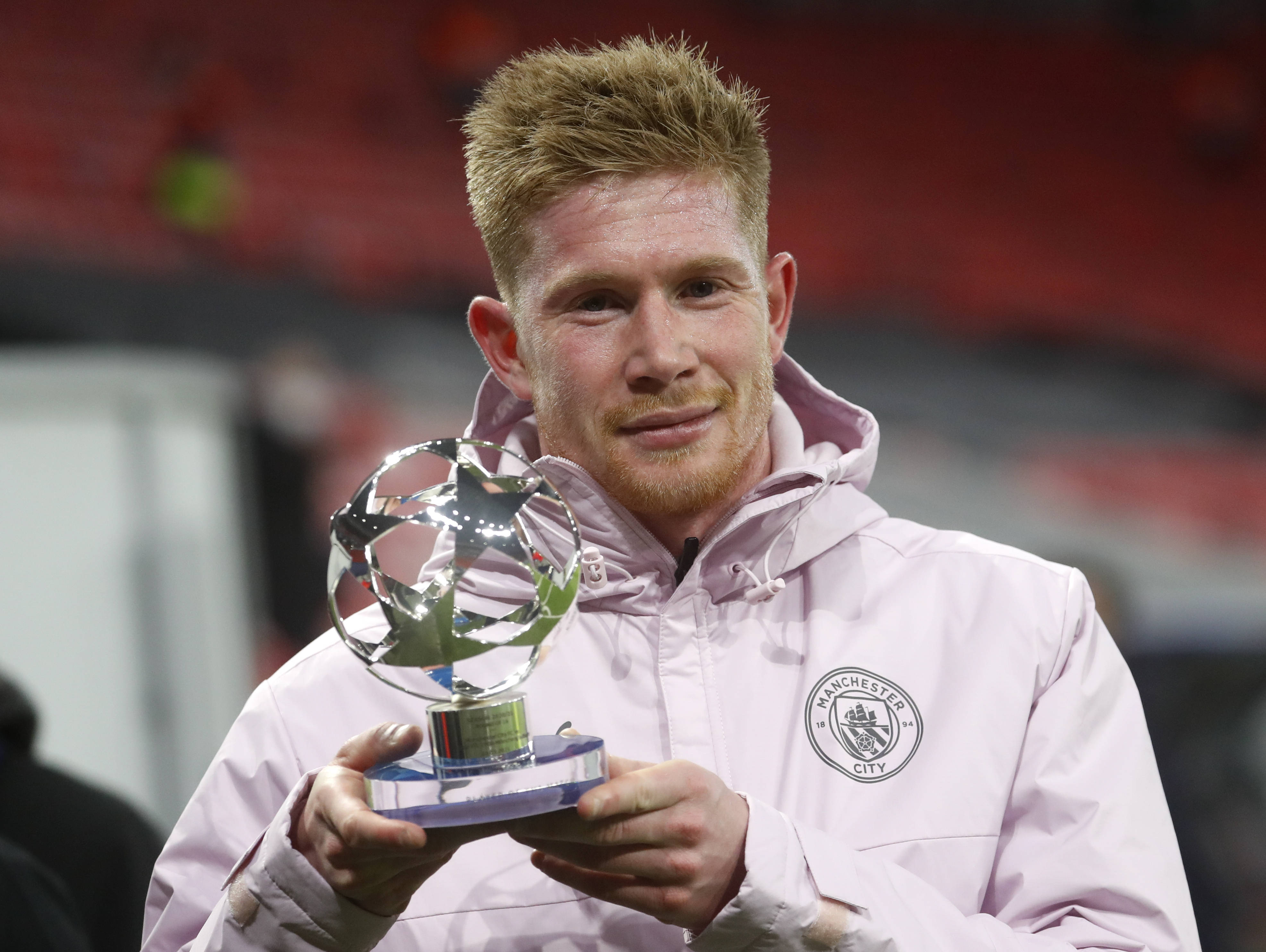 哈登：克尼佩尔投篮准得要命，黄蜂得到他是很大的收获（哈登盛赞克尼佩尔致命投射：黄蜂收获巨大）