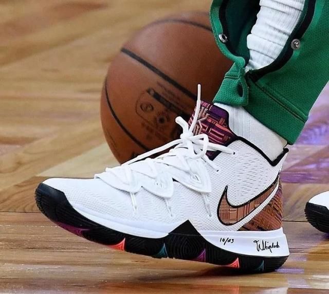 领先 20 分却被逆转，问题出在哪？（手握20分优势却遭翻盘，症结何在？）