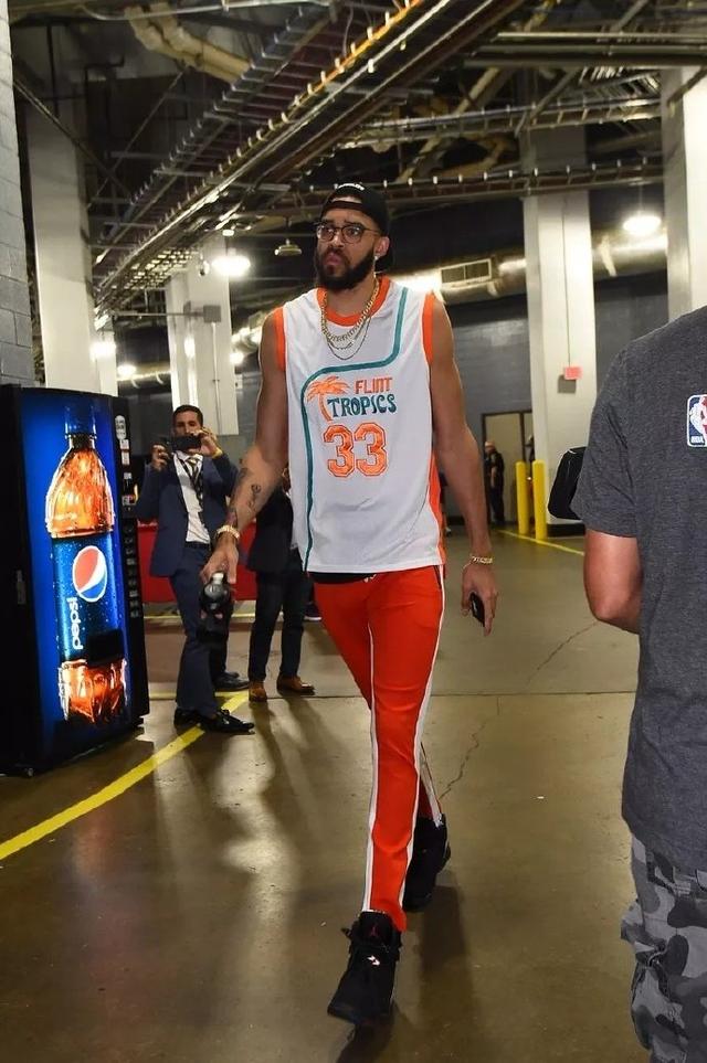 阿坎吉：我一直在期待米兰德比；目标是意甲冠军（阿坎吉：期待米兰德比开战，目标直指意甲冠军）