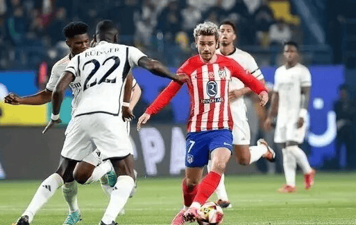 基恩谈梅努：有时候教练就是不信任你，你得用表现证明他错了（基恩谈梅努：当教练不信任你时，唯有用表现让他改观）